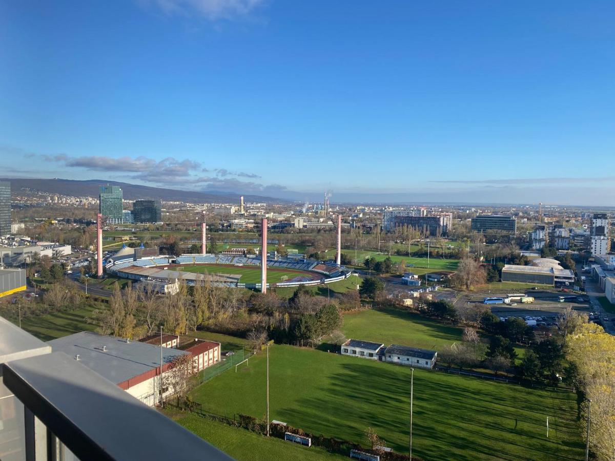 Апартаменты Fantastic View From The 20Th Floor Братислава Экстерьер фото